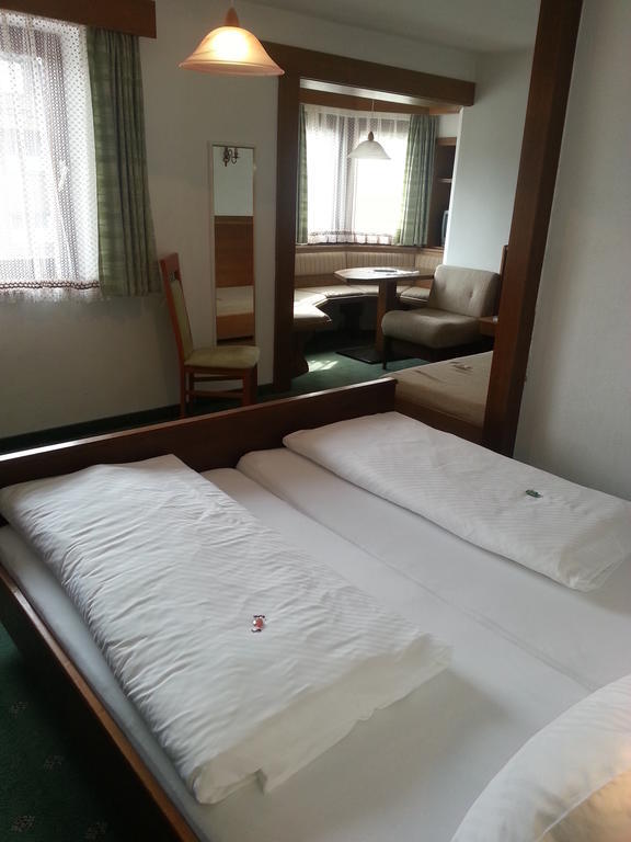Hotel Garni Dietrich Seefeld in Tirol Exterior foto