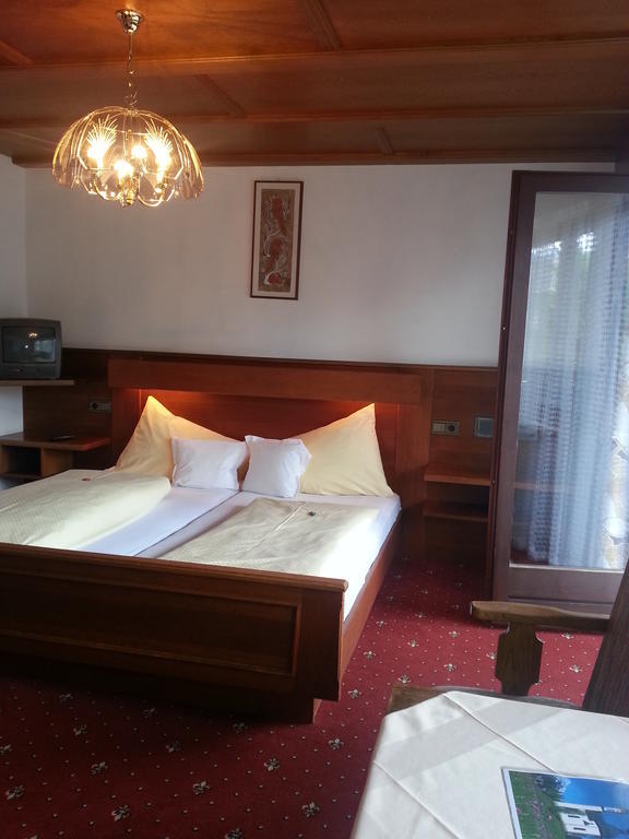 Hotel Garni Dietrich Seefeld in Tirol Exterior foto